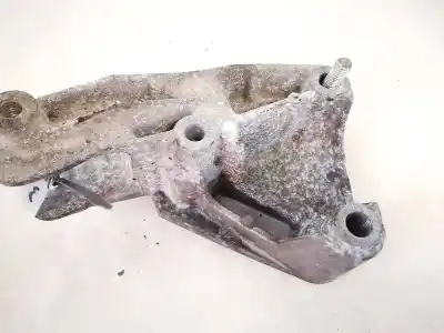 Second-hand car spare part engine support for renault scenic ii 1.9 dci diesel oem iam references   