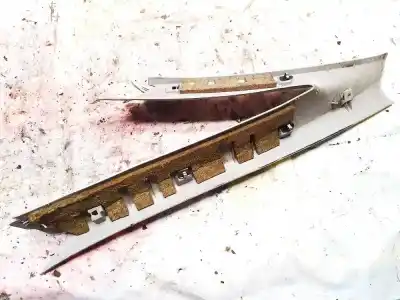 Pezzo di ricambio per auto di seconda mano plastica per opel meriva b 1.7 16v cdti riferimenti oem iam   