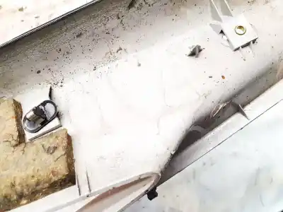 Pezzo di ricambio per auto di seconda mano plastica per opel meriva b 1.7 16v cdti riferimenti oem iam   