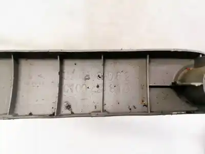 Автозапчастина б/у пластика для mazda premacy (cp) 2.0 turbodiesel посилання на oem iam c1004281d  