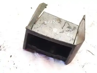 Second-hand car spare part plastics for opel meriva b 1.7 16v cdti oem iam references 93264973