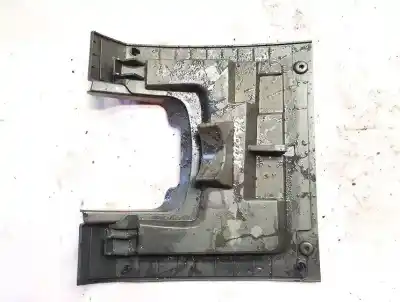 Pezzo di ricambio per auto di seconda mano plastica per opel meriva b 1.7 16v cdti riferimenti oem iam   