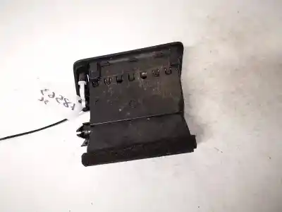 Автозапчасти б/у аэрационная решетка за volkswagen passat variant (3c5) 1.9 tdi ссылки oem iam 3c1819702e  