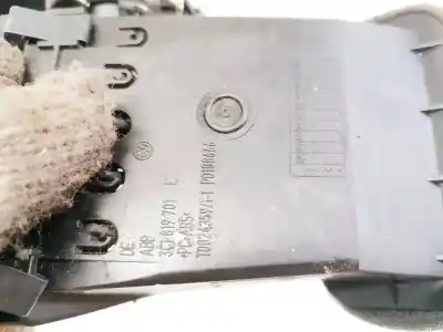 Автозапчасти б/у аэрационная решетка за volkswagen passat variant (3c5) 1.9 tdi ссылки oem iam 3c1819701e  05703-001