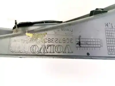 Pezzo di ricambio per auto di seconda mano plastica per volvo v50 (545) 2.0 d riferimenti oem iam 30672383  