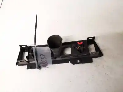 Pezzo di ricambio per auto di seconda mano plastica per ford focus turnier (cb4) 1.6 16v cat riferimenti oem iam 4m5113d734ac  4m51-13d734-ac