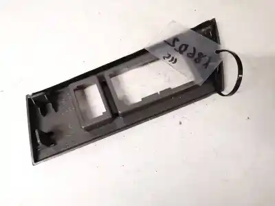 Pezzo di ricambio per auto di seconda mano plastica per mazda 3 lim. (bl) 1.6 16v cat riferimenti oem iam bbm455321  bbm4-55321