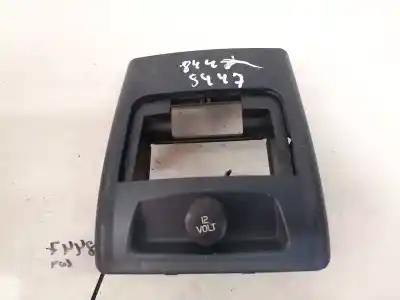 Peça sobressalente para automóvel em segunda mão plásticos por volvo v50 (545) 2.4 referências oem iam 8686025