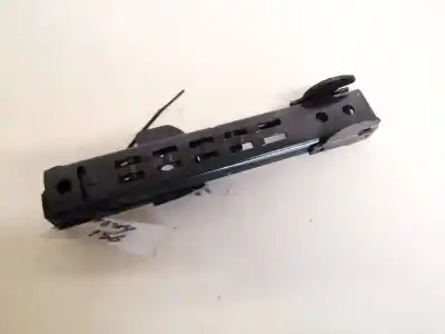Pezzo di ricambio per auto di seconda mano plastiche per audi q7 (4l) 3.0 tdi riferimenti oem iam 8e0857833f  