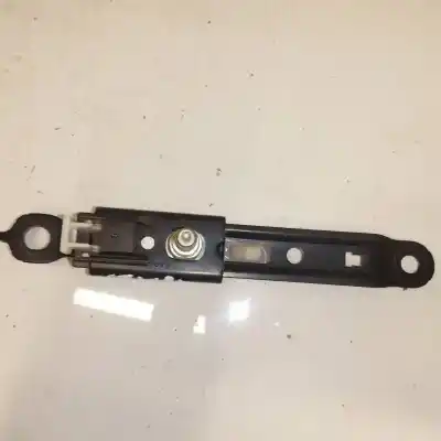 Peça sobressalente para automóvel em segunda mão plásticos por toyota avensis wagon (t25) 2.2 d-4d cat referências oem iam e563001