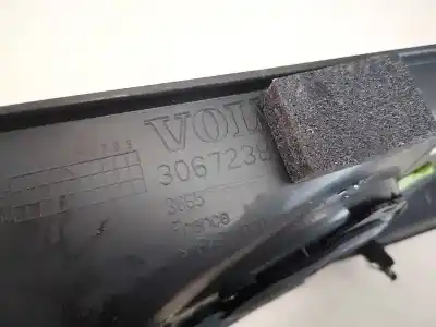 Pezzo di ricambio per auto di seconda mano plastica per volvo v50 (545) 2.0 d riferimenti oem iam 30872383  