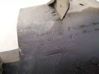 Pezzo di ricambio per auto di seconda mano plastica per renault laguna iii 2.0 dci diesel cat riferimenti oem iam 2149004h  214990017r