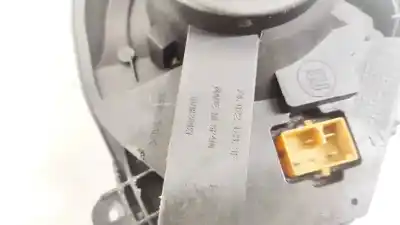 Pezzo di ricambio per auto di seconda mano motore di riscaldamento per volkswagen passat variant (3b6) 2.0 tdi dpf riferimenti oem iam 8d1820021  740221233f