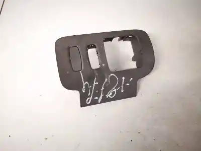 Peça sobressalente para automóvel em segunda mão plásticos por renault scenic ii 1.9 dci diesel referências oem iam 8200140984