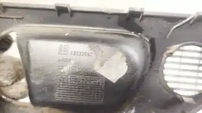 Pezzo di ricambio per auto di seconda mano plastica per opel meriva 1.7 16v cdti cat riferimenti oem iam 13123590  