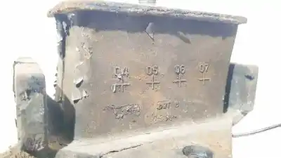 Second-hand car spare part engine support for hyundai h-1 2.5 crdi oem iam references 218114a610  21811-4a610