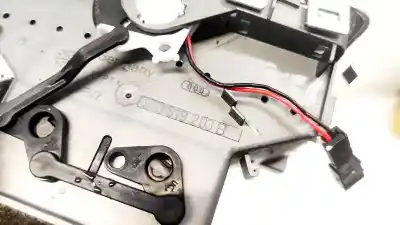 Автозапчасти б/у аэрационная решетка за audi a6 c6 (4f2) 2.4 ссылки oem iam 4f0819203b  
