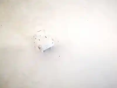 Pezzo di ricambio per auto di seconda mano plastica per ford focus lim. (cb8) 1.0 ecoboost cat riferimenti oem iam   