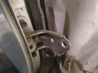 Pezzo di ricambio per auto di seconda mano fermo porta per hyundai i30 1.6 crdi cat riferimenti oem iam   