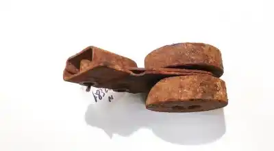 Second-hand car spare part engine support for hyundai h-1 2.5 crdi oem iam references   