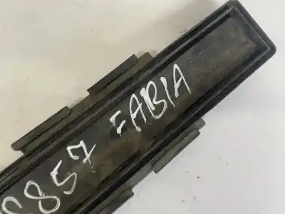 Second-hand car spare part plastics for skoda fabia (6y2/6y3) 1.9 tdi oem iam references 600815391  