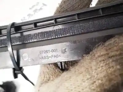 Pezzo di ricambio per auto di seconda mano plastica per opel insignia a (g09) 2.0 cdti (68) riferimenti oem iam 07261001  07261-001