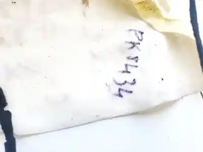 Second-hand car spare part plastics for audi a4, b7 2004.11 - 2008.06 2.0 tdi 103kw 2004.11 - 2008.06 oem iam references 3b0972702  