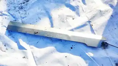 Peça sobressalente para automóvel em segunda mão plásticos por kia carnival 2.9 crdi cat referências oem iam 