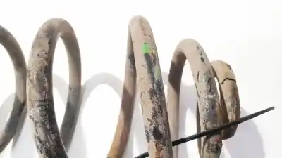 Автозапчасти б/у амортирующая пружина за skoda superb i (3u4) 1.9 tdi ссылки oem iam   