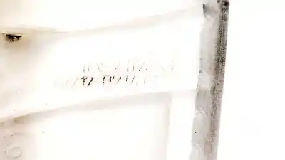 Pezzo di ricambio per auto di seconda mano plastica per toyota corolla (e11) 2.0 d-4d linea sol riferimenti oem iam 6221202140  62212-02140