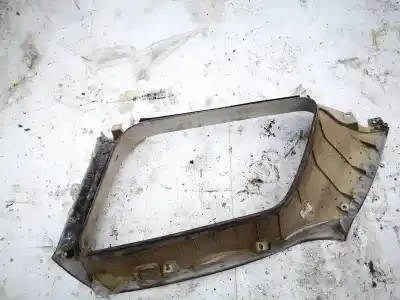 Pezzo di ricambio per auto di seconda mano plastica per toyota corolla (e11) 2.0 d-4d linea sol riferimenti oem iam 8247102080  82471-02080, 62470-02030