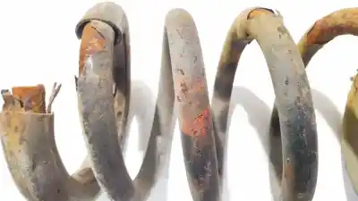 Peça sobressalente para automóvel em segunda mão mola de suspensão por volvo xc90 2.5 t (7 asientos) referências oem iam   