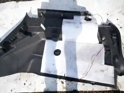 Pezzo di ricambio per auto di seconda mano plastica per dodge journey 2.0 16v crd cat riferimenti oem iam 100013599  