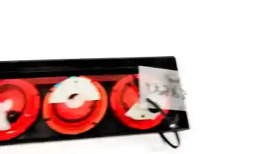 Pezzo di ricambio per auto di seconda mano plastica per audi 80 (811/813) 1.8 riferimenti oem iam 893819073b  