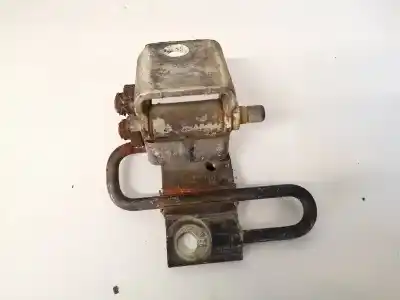 Second-hand car spare part door stop for skoda octavia combi (1u5) 1.9 tdi oem iam references 4b0833412a Second-hand car spare part door stop for skoda octavia combi (1u5) 1.9 tdi oem iam references 4b0833412a