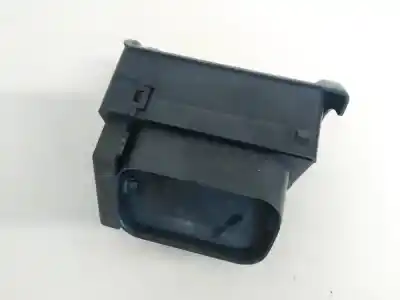 Автозапчасти б/у аэрационная решетка за audi a4 avant (b5) 1.9 tdi ссылки oem iam 8d1820902  