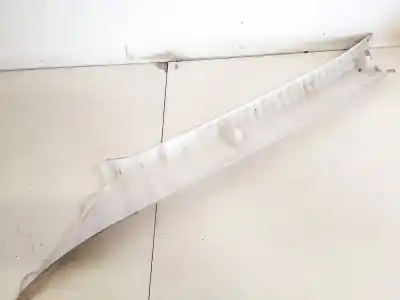 Pezzo di ricambio per auto di seconda mano plastica per toyota corolla (e12) 2.0 d-4d linea luna berlina riferimenti oem iam   