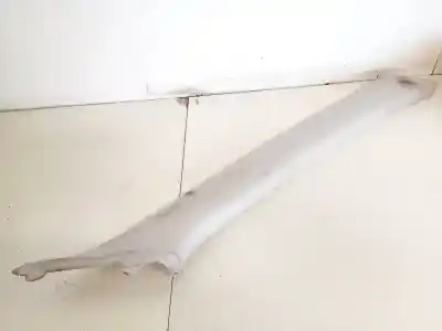 Peça sobressalente para automóvel em segunda mão plásticos por toyota corolla (e12) 2.0 d-4d linea luna berlina referências oem iam 