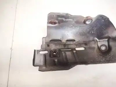 Pezzo di ricambio per auto di seconda mano plastica per toyota corolla (e12) 2.0 d-4d linea luna berlina riferimenti oem iam   