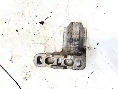 Second-hand car spare part engine support for seat altea (5p1) 1.9 tdi oem iam references 8618372  8618372