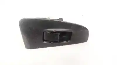 Pièce détachée automobile d'occasion commande de lève vitre avant gauche pour toyota avensis wagon (t25) 2.0 d-4d executive références oem iam 7423105140  74231-05140, 8655