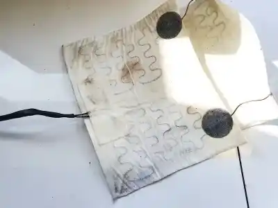 Pezzo di ricambio per auto di seconda mano plastica per hyundai i30 1.6 crdi cat riferimenti oem iam 883952l000