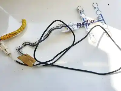 Pezzo di ricambio per auto di seconda mano plastica per toyota corolla (e11) 2.0 d-4d linea sol riferimenti oem iam 96631486  