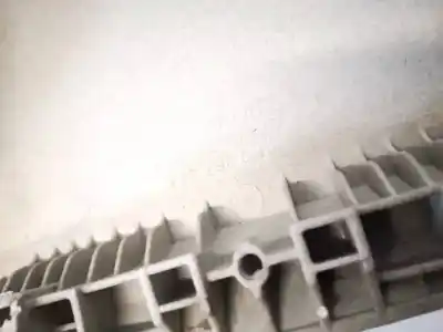 Pezzo di ricambio per auto di seconda mano plastica per seat leon (1p1) 1.6 riferimenti oem iam 1p0867244  