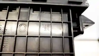 Pezzo di ricambio per auto di seconda mano plastica per chevrolet captiva 2.4 cat riferimenti oem iam   