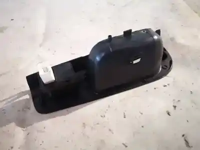 Second-hand car spare part left front power window switch for kia ceed (ed) 1.6 crdi 115 oem iam references   