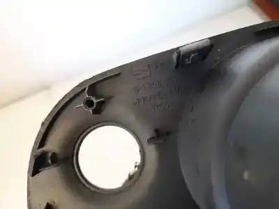Pezzo di ricambio per auto di seconda mano plastica per seat leon (1p1) 1.6 riferimenti oem iam 1p1858331  