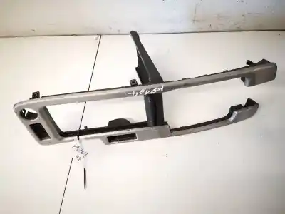 Peça sobressalente para automóvel em segunda mão plásticos por volvo v50 (545) 2.0 d referências oem iam 