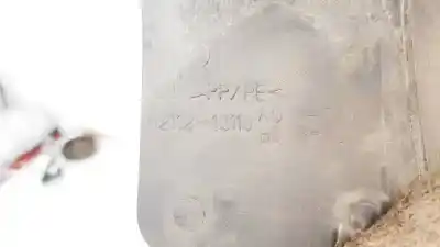 Pezzo di ricambio per auto di seconda mano plastica per toyota corolla (e11) 2.0 d-4d linea sol riferimenti oem iam 6211213110  62112-13110