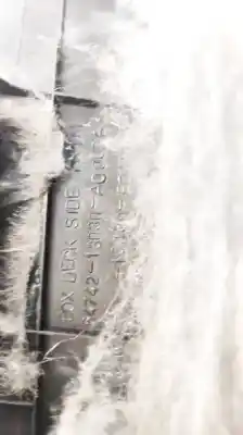 Pezzo di ricambio per auto di seconda mano plastica per toyota corolla (e11) 2.0 d-4d linea sol riferimenti oem iam 6474213030a  64742-13030